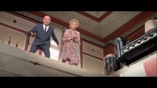 Louis de Funès : Le gendarme en balade (1970) - Qu'est ce qu'on leur fait ?