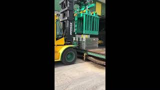 JKB | HKT DUOPV Double overhead brick and block clamp on Doosan forklift truck