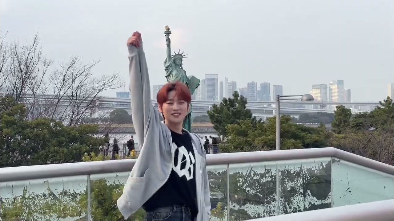 Kang Seokhwa "HAPPY" Cover (orig. 2NE1)