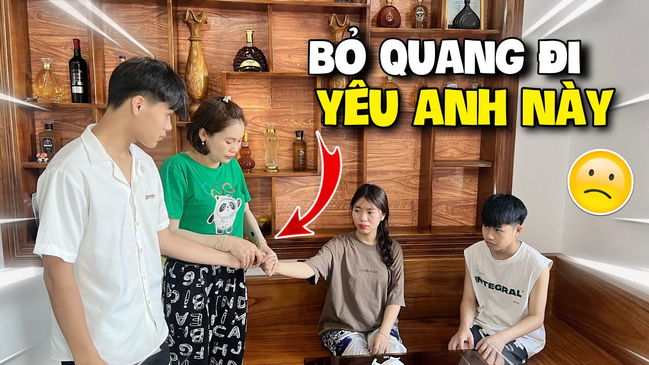 Vlog | Quang Con Buồn Bã Khi Thấy Mẹ Khánh Linh Gán Ghép Với Người Khác