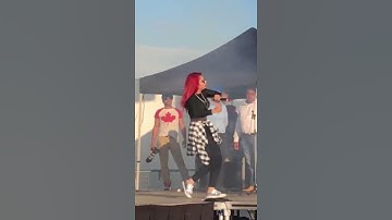 Thumbnail of Jasmin Sandlas live