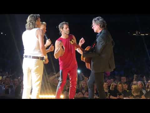 Take That and The Bee Gees LIVE - How Deep is Your Love. B Stage