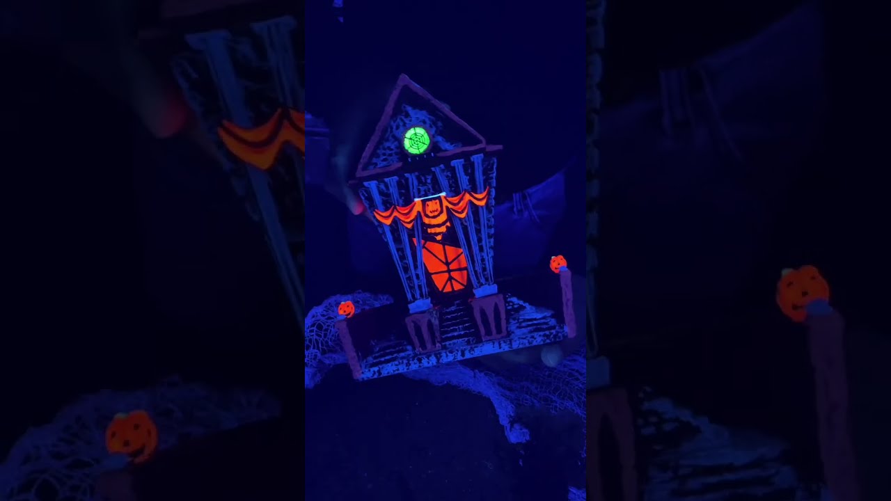 BTS Disney Tim Burton's The Nightmare Before Christmas Village Collection