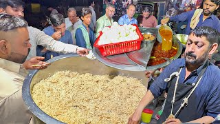 BILLA CHICKEN CHANNAY & CHAWAL WALA  LAHORI BREAKFAST | CHANAY CHAWAL ROADSIDE CHEAPER STREET FOOD