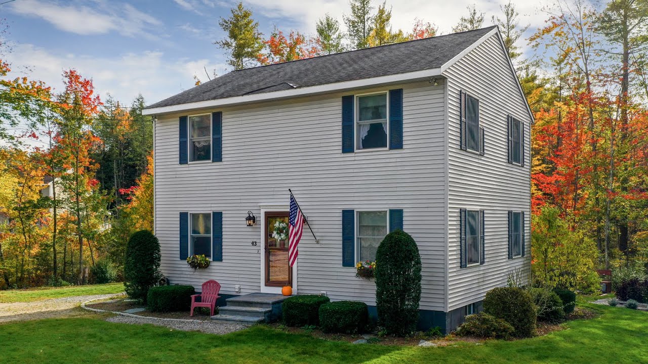 43 Opal Ln, Laconia, NH 03246
