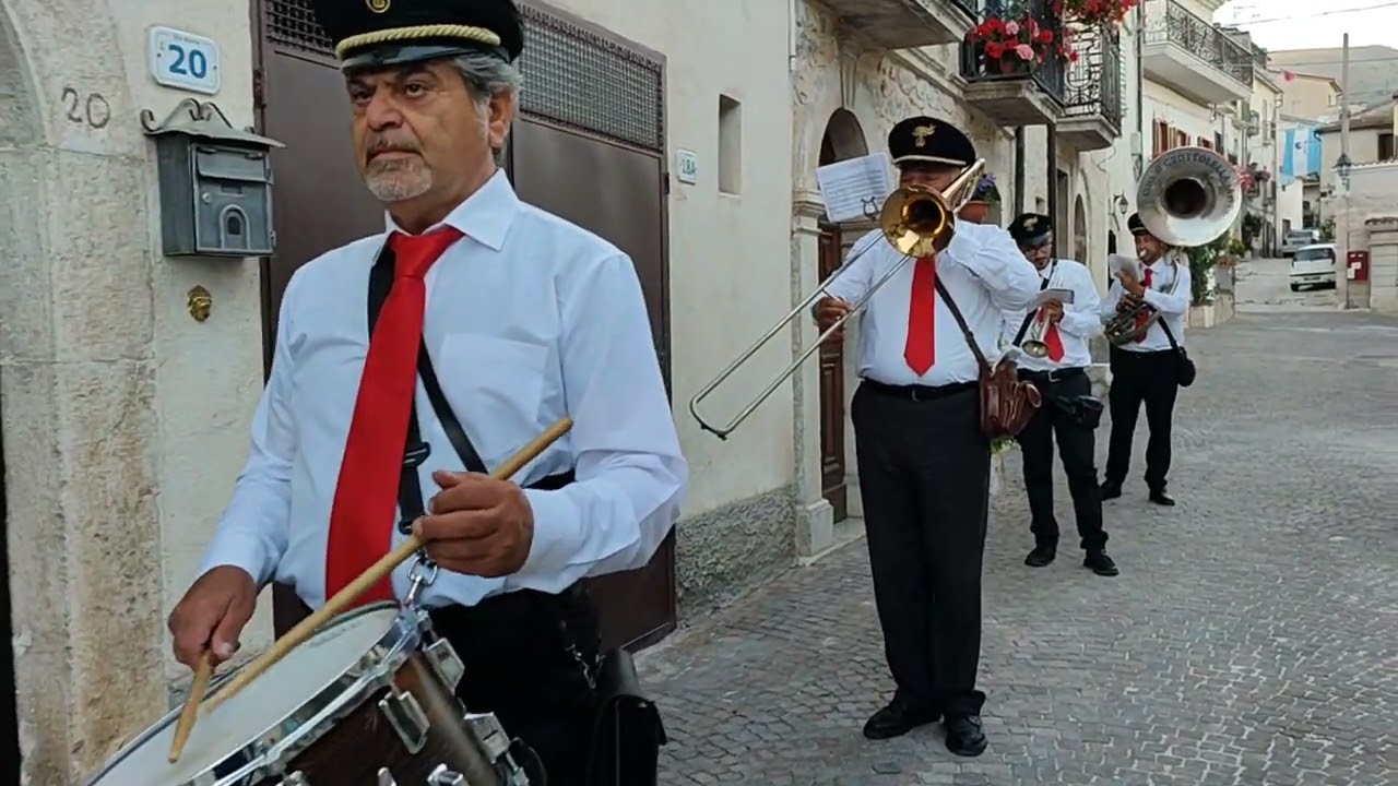 Marcia Squinzano banda di Grottolella 11/8/23 Scontrone Festa di San Gerardo