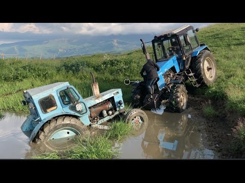 Трактор Беларус или Трактор Т40  в болоте воде | Тюнинг Что Лучше?