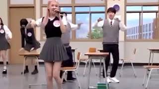 Rosé from Blackpink sings Shakira’s Waka Waka