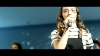Divine Praise Music Live - In The River - Feat. Gabrielle Guimaraes