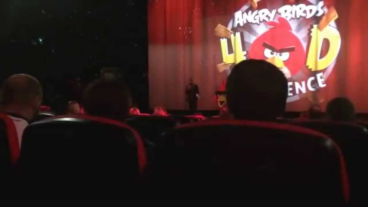 Sara Cox launches the Angry Birds 4D Experience!