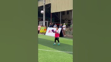 Nhà em 3 đời làm thủ môn bắt bóng sẽ NTN