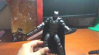 Mô hình Bat man giáp sắt ( Armored Batman ) Dc Multiverse Review