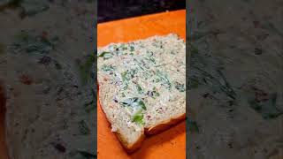 lets cook spice and delicious chesseeee cheese garlic bread food recipe @Priyankalondhe792