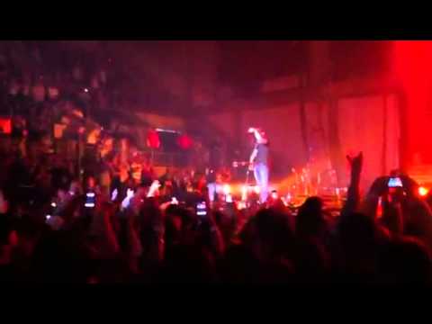 Eric Church- Drink in my hand