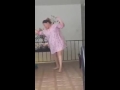 Video de risa  mujer baila alocadamente!