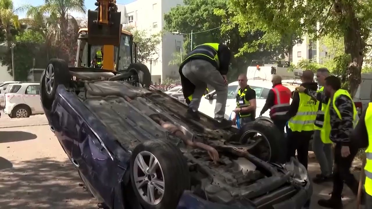 Local describes Iranian missile strike in Israel's Ramat Hasharon