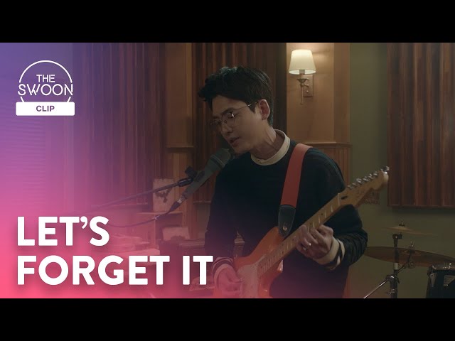 Jung Kyung-ho tries to forget his worries with a song | Hospital Playlist Season 2 Ep 4 [ENG SUB] class=