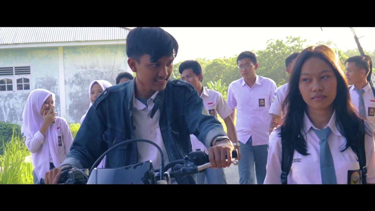 Video Yearbook SMAN 13 MEDAN - YouTube