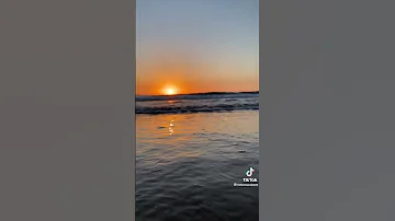 ويبقى ضوء الشمس في كل صباح رسالة من ربك أنه ما زال لديك فرصة لبداية جديدة 