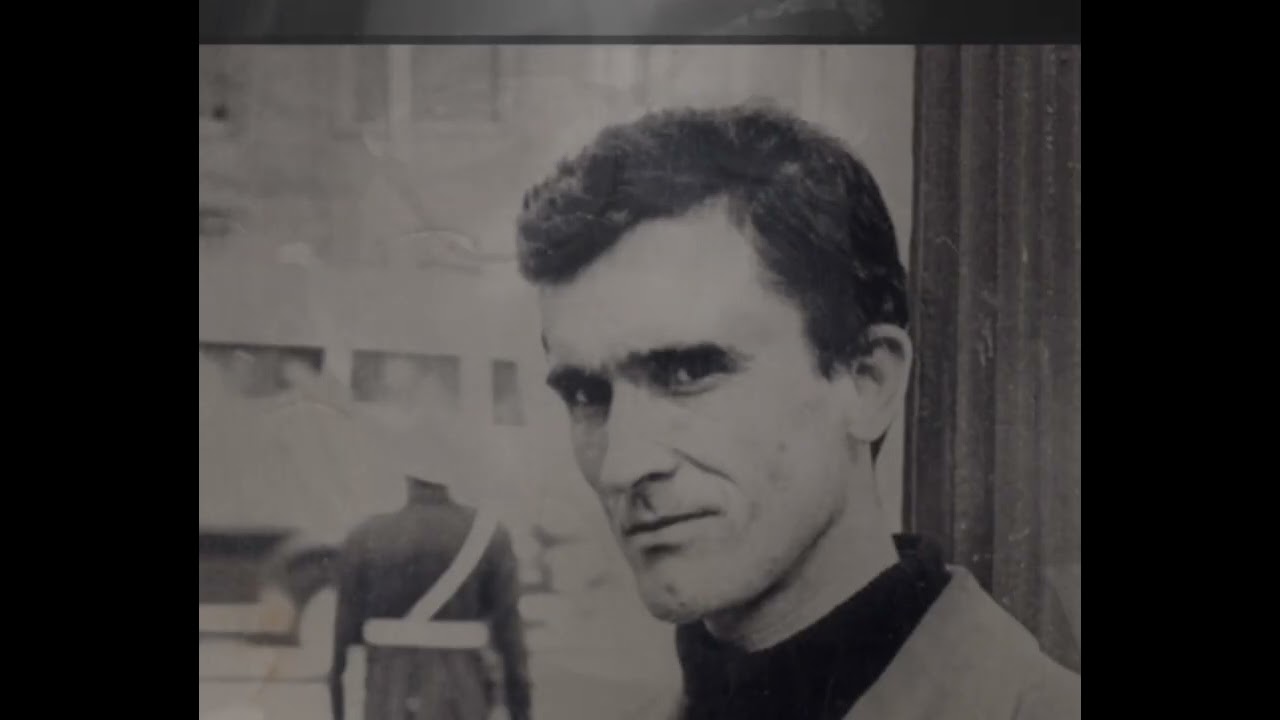 Roxana Villagrasa recita Eváme de Carlos Oroza. Montaxe audiovisual