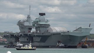 HMS Queen Elizabeth aircraft carrier gets turned around ⚓