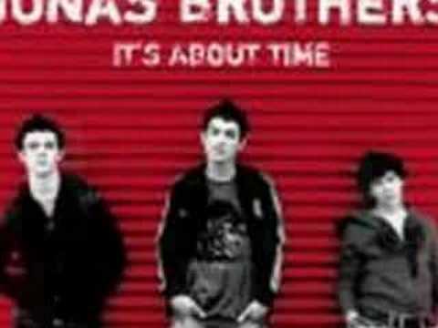 Jonas Brothers- Underdog(with lyrics)