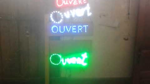 Enseigne lumineuse LED OUVERT