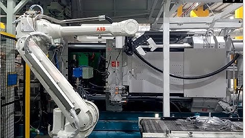 Robot gắp sảm phẩm 6 bậc tự do ABB và máy đúc kim loại áp lực cao