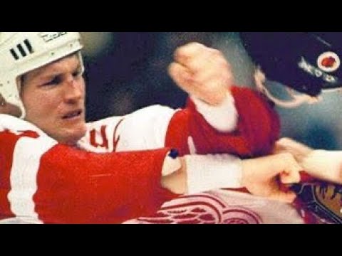 The hardest punch 🤜🏼💥 Detroit Red Wings Bob Probert....