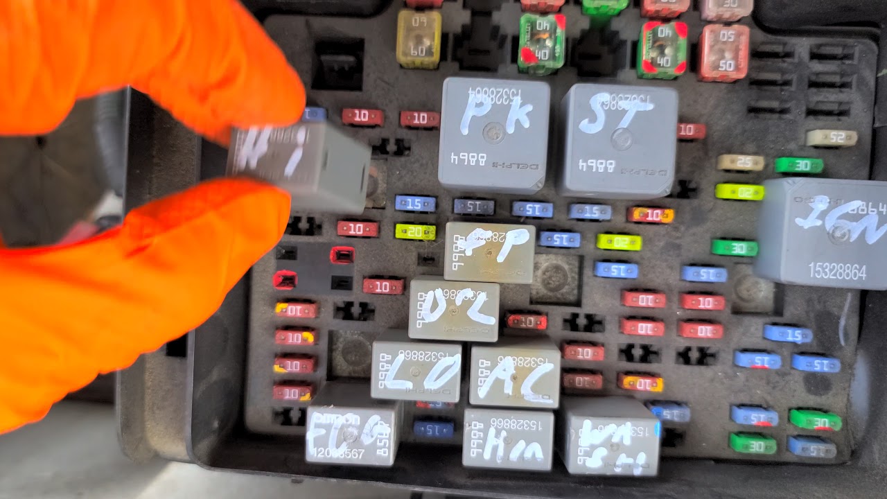 2004 GMC Sierra 1500 Headlight Fuses Relays Fog Light Fuse Relay 