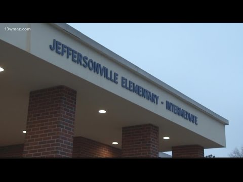 School of the Week: Jeffersonville Elementary School small groups helps students achieve more