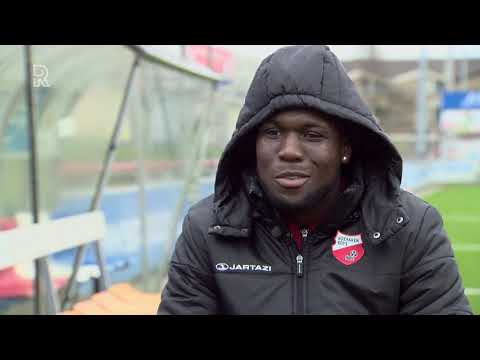 Royston Drenthe geeft nog alles bij Kozakken Boys: 'Geen niveau om te lanterfanten'