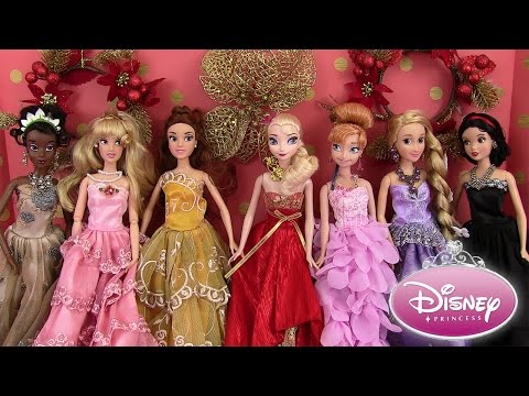 Vidéo: Disney Lance Une Collection De Robes De Mariée Inspirées Des Princesses