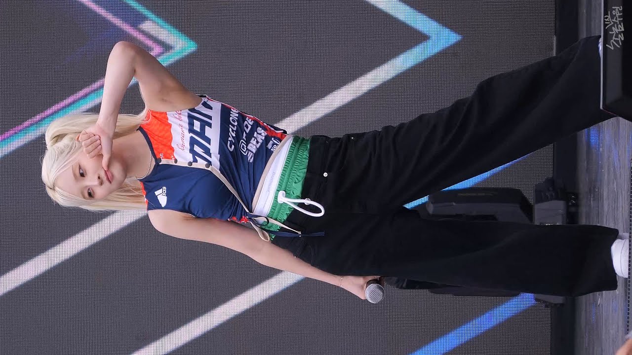 241006 LIGHTSUM (라잇썸) - Honey or Spice (나영) 직캠 [올림픽공원 전우마라톤 KFN 위문열차]