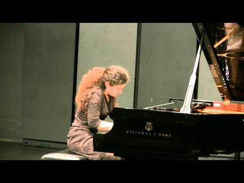 Schumann :  "Fantasie"  in C major  op.17     Sara De Ascaniis