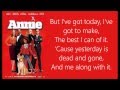 Capture de la vidéo Who Am I Lyrics (Annie 2014)