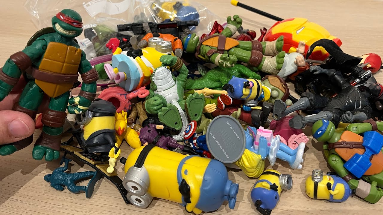 Thrift shop random toy grab bag! Lots of action figures!! YouTube