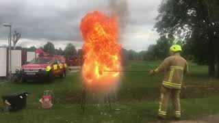Why you should never add water to cooking oil