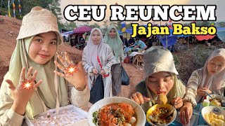 Download Lagu DITRAKTIR BAKSO \u0026 DIBELIIN EMAS REUNCEUM | Sebelum 17 Agustusan MP3 Download Lagu DITRAKTIR BAKSO \u0026 DIBELIIN EMAS REUNCEUM | Sebelum 17 Agustusan MP3