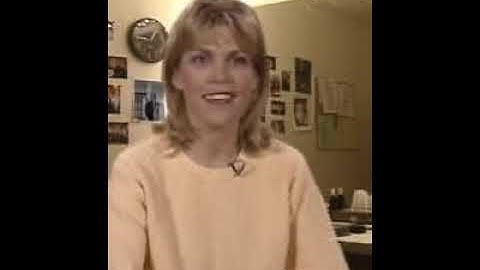 Vanna White (Wheel of Fortune 2nd Edition PC Game Interview) Part 4