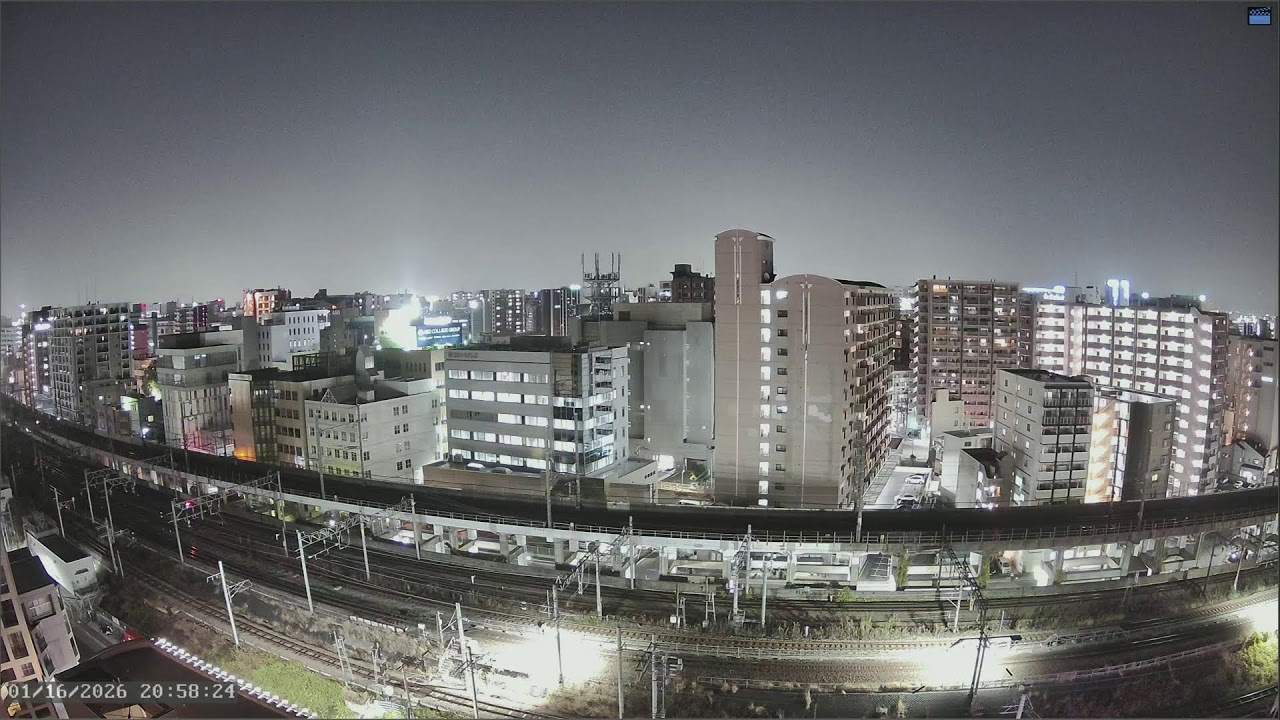 Live Cam: Hakata Station, Fukuoka, JP｜Shinkansen & JR Lines｜Weather Updates｜A View of the Winter Sky