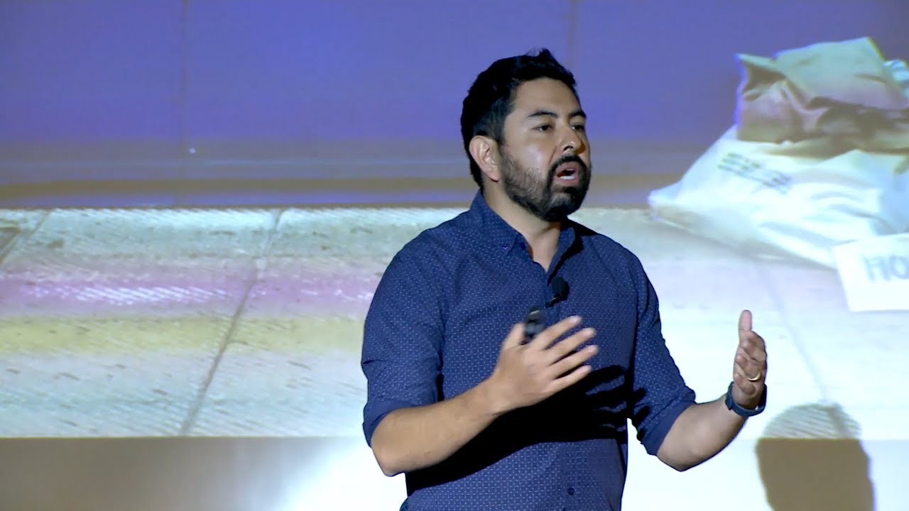 Necesitamos un innovador social que se haga millonario | Tadashi Takaoka | TEDxUAIViña