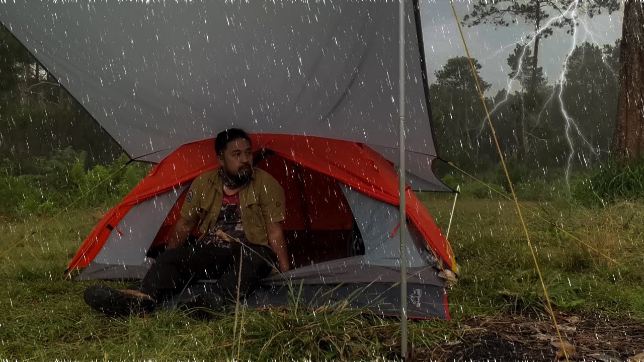 SOLO CAMPING IN HEAVY RAIN AND THUNDERSTORM - RELAXING LONG DAY CAMPING ...