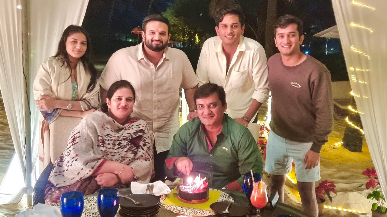 Celebrating Dad’s 50th Birthday On A Holiday.. ❤️