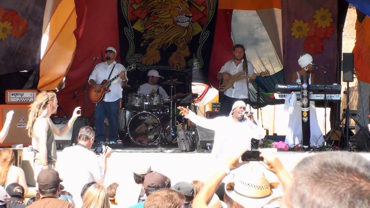 PATO BANTON-My Opinion-Reggae Pon The Mountain 7-27-13