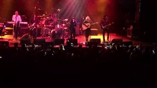 Alone Performed By Bad Animals - The Heart Tribute