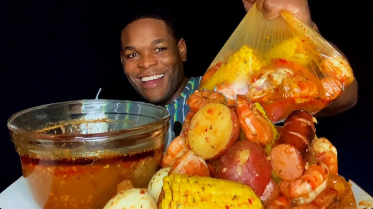 SEAFOOD IN A BAG SEAFOOD BOIL MUKBANG | MEGA PRAWNS + BOILED EGGS MUKBANG