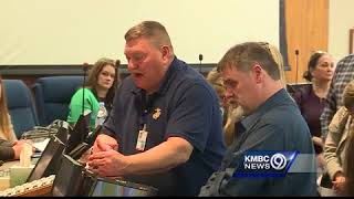 Man convicted in 35-year-old Olathe murder wants out of prison