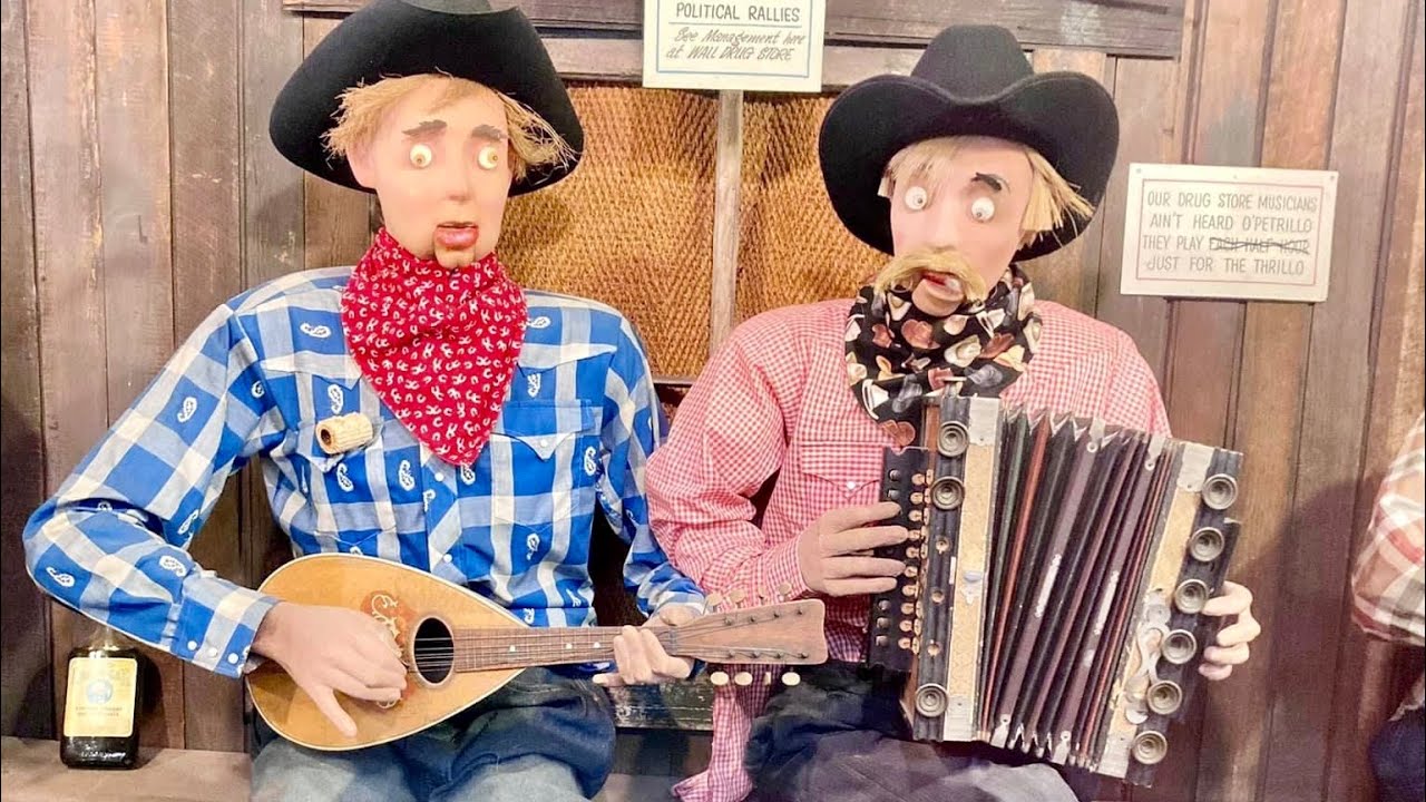 Wall Drug in Wall SD… Quirky Road Trip Attraction 