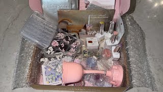 Vettsy Monthly Seasonal Subscription Box France #nailart #unboxing